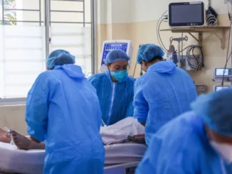 Ca Covid-19 tại TP HCM tăng, hai người tử vong