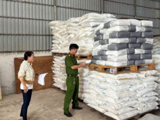 Cà Mau: Tạm giữ hơn 25 tấn hóa chất và mỹ phẩm không rõ nguồn gốc