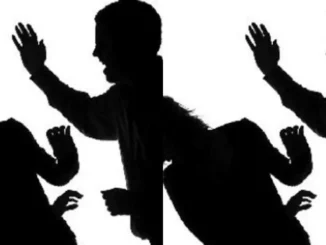 Quảng Trị: Bị con trai ném ghế làm gãy tay, mẹ nộp đơn xin không khởi tố