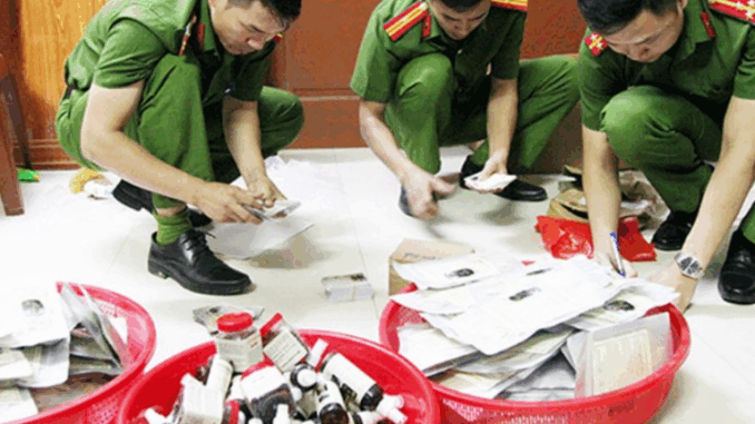 CA vừa phát hiện đường dây làm thuốc điều trị dạ dày, đại tràng giả ở Thái Nguyên CA vừa phát hiện đường dây làm thuốc điều trị dạ dày, đại tràng giả ở Thái Nguyên