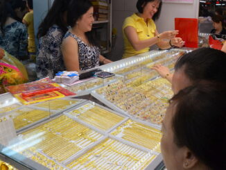 Giá vàng hôm nay, 29-5: L:ao d:ốc mạnh