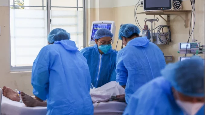 Ca Covid-19 tại TP HCM tăng, hai người tử vong Ca Covid-19 tại TP HCM tăng, hai người tử vong