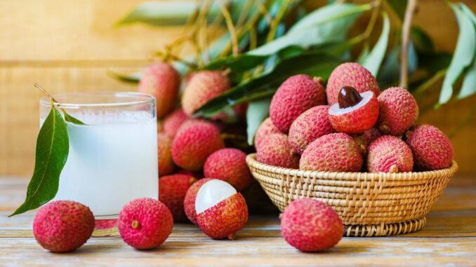 Bí quyết ăn vải thả ga không bị nóng, không mọc mụn Bí quyết ăn vải thả ga không bị nóng, không mọc mụn