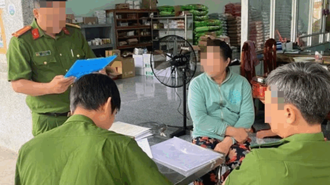 Cà Mau: Bán thuốc bảo vệ thực vật suốt hơn 5 năm bằng giấy phép hết hạn Cà Mau: Bán thuốc bảo vệ thực vật suốt hơn 5 năm bằng giấy phép hết hạn