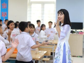 Chính thức: Giáo viên bị c;ắt 5 khoản phụ cấp này từ tháng 7, cố gắng đ;ấu tranh bao năm giờ lương lại về cái “máng lợn” rồi