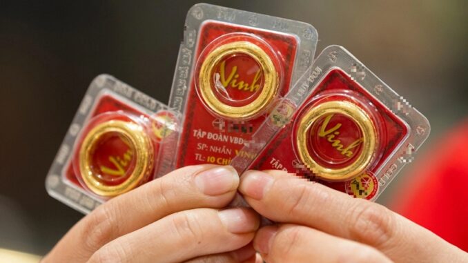 Giá vàng hôm nay (8-6): Tiếp đà giảm
