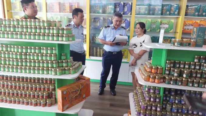Cảnh sát phát hiện điểm đáng ngờ của công ty làm yến chưng, tạm giữ 23.000 hộp Cảnh sát phát hiện điểm đáng ngờ của công ty làm yến chưng, tạm giữ 23.000 hộp
