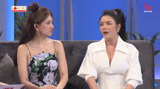 Ai cũng bất ngờ về thân thế người đàn ông đứng sau Lý Nhã Kỳ Ai cũng bất ngờ về thân thế người đàn ông đứng sau Lý Nhã Kỳ