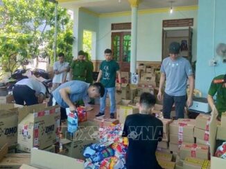 Bà con kinh hồn bạt vía với “nước rửa bát, nước giặt giả mà mọi người thường tin dùng” làm y như thật!
