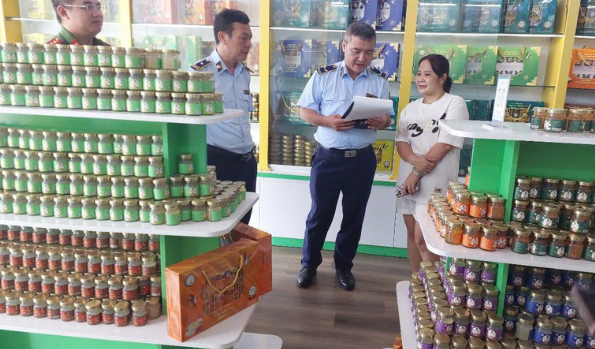 Tạm giữ gần 23.470 sản phẩm yến chưng của một Công ty tại Phú Thọ Tạm giữ gần 23.470 sản phẩm yến chưng của một Công ty tại Phú Thọ