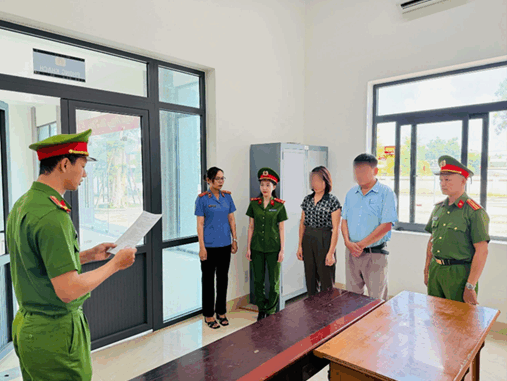 Bắt tạm giam 1 chủ tịch xã Bắt tạm giam 1 chủ tịch xã