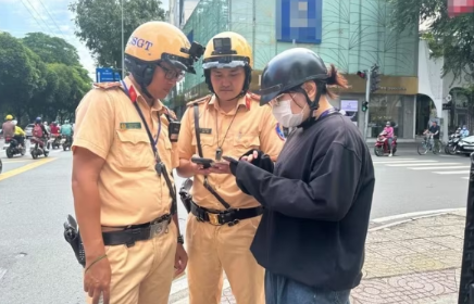 Chú ý: Từ nay nếu xe máy thiếu bộ phận này sẽ bị ph:ạt tới 3 triệu đồng, ai cũng cần nắm rõ Chú ý: Từ nay nếu xe máy thiếu bộ phận này sẽ bị ph:ạt tới 3 triệu đồng, ai cũng cần nắm rõ
