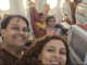 Bức ảnh hạnh phúc cuối cùng của gia đình bác sĩ Ấn Độ trên máy bay Air India