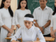 Nữ sinh đội khăn tang đi thi – câu chuyện phía sau khiến cả trường rơi lệ…