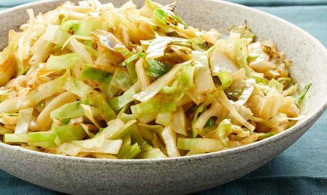Việt Nam có loại rau giàu vitamin C hơn chanh, là “thuốc của người nghèo”: Nhật Bản bán 180.000 đồng/cây Việt Nam có loại rau giàu vitamin C hơn chanh, là “thuốc của người nghèo”: Nhật Bản bán 180.000 đồng/cây