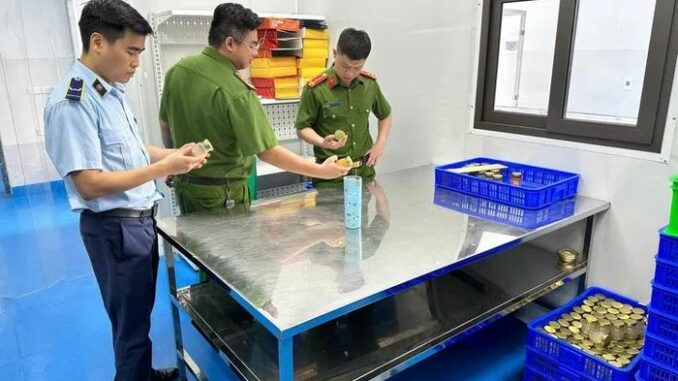 Chính thức tịch thu 23.000 lọ yến chưng…. quá kinhkhung ai từng uống của hãng này đi khám ngay đi Chính thức tịch thu 23.000 lọ yến chưng…. quá kinhkhung ai từng uống của hãng này đi khám ngay đi