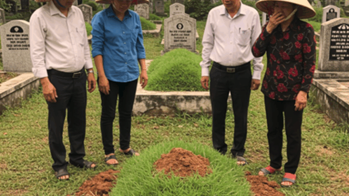 Ở làng Đông, nhà họ Nguyễn vốn là một dòng họ lớn, đông con cháu, nổi tiếng hiếu thảo và đoàn kết