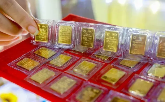 Giá vàng quay đầu giảm mạnh Giá vàng quay đầu giảm mạnh