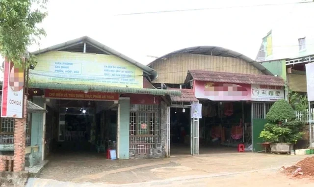 Vừa bị đòi tiền cơm, UBND xã, thị trấn lại bị tố nợ 170 triệu đồng tiền văn phòng phẩm: Lãnh đạo lên tiếng Vừa bị đòi tiền cơm, UBND xã, thị trấn lại bị tố nợ 170 triệu đồng tiền văn phòng phẩm: Lãnh đạo lên tiếng