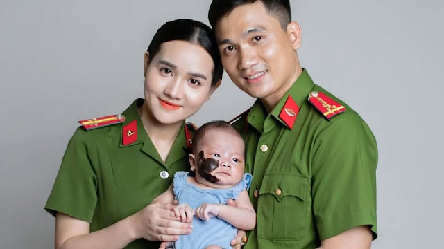 Vừa Sinh Ra Đã Bị Gia Đình Giàu Có Ruồng Bỏ Vì Vết Bớt, Sự Thật Động Trời Phía Sau Khiến Ai Cũng Sốc Vừa Sinh Ra Đã Bị Gia Đình Giàu Có Ruồng Bỏ Vì Vết Bớt, Sự Thật Động Trời Phía Sau Khiến Ai Cũng Sốc
