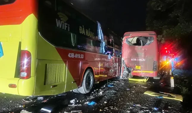 Bệnh viện thông báo tình hình sức khỏe các nạn nhân vụ 3 xe khách chở hơn 100 người tông liên hoàn ở Huế Bệnh viện thông báo tình hình sức khỏe các nạn nhân vụ 3 xe khách chở hơn 100 người tông liên hoàn ở Huế