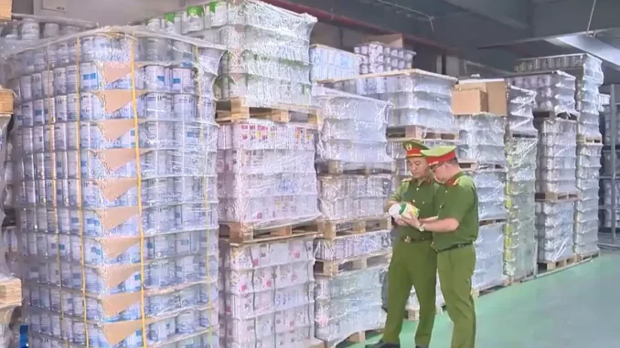 Cái hãng Yến “g-i-ả” này nên dẹp luôn đi, thất đức! Cái hãng Yến “g-i-ả” này nên dẹp luôn đi, thất đức!