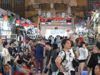 B;uồn chưa từng thấy: Saigon Square, chợ Bến Thành, Tân Định, An Đông,… đồng loạt đóng cửa không thời hạn