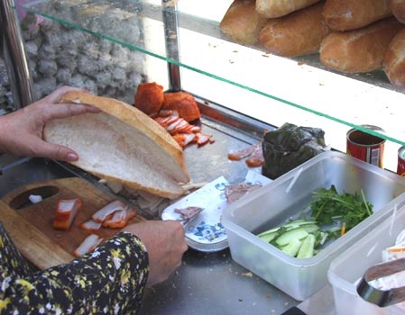 K:inh:hoang quy trình sản xuất hàng tấn pate kẹp trong bánh mì nhà nhà người người ăn mỗi sáng: Sao mà th::ất đ::ức vậy cơ chứ K:inh:hoang quy trình sản xuất hàng tấn pate kẹp trong bánh mì nhà nhà người người ăn mỗi sáng: Sao mà th::ất đ::ức vậy cơ chứ