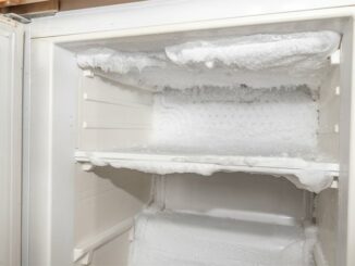 Vì sao tủ lạnh đóng tuyết?