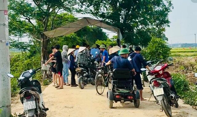 Đau đớn quá người dân Hưng Yên ơi, “nháo nhác” tìm mồ mả tổ tiên sau buổi cưỡng chế phải làm sao đây? Đau đớn quá người dân Hưng Yên ơi, “nháo nhác” tìm mồ mả tổ tiên sau buổi cưỡng chế phải làm sao đây?